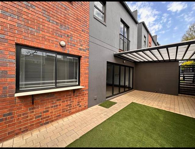 3 BEDROOM PROPERTY TO RENT IN SANDOWN